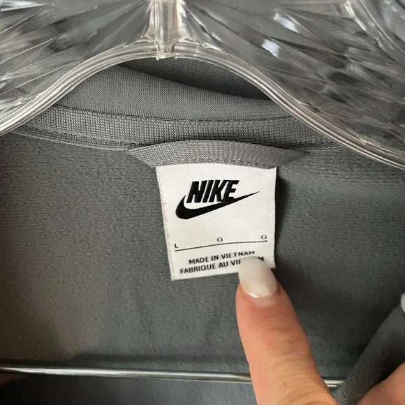 Nike Grey Youth Zip Up Jacket Large - Picture 3 of 5